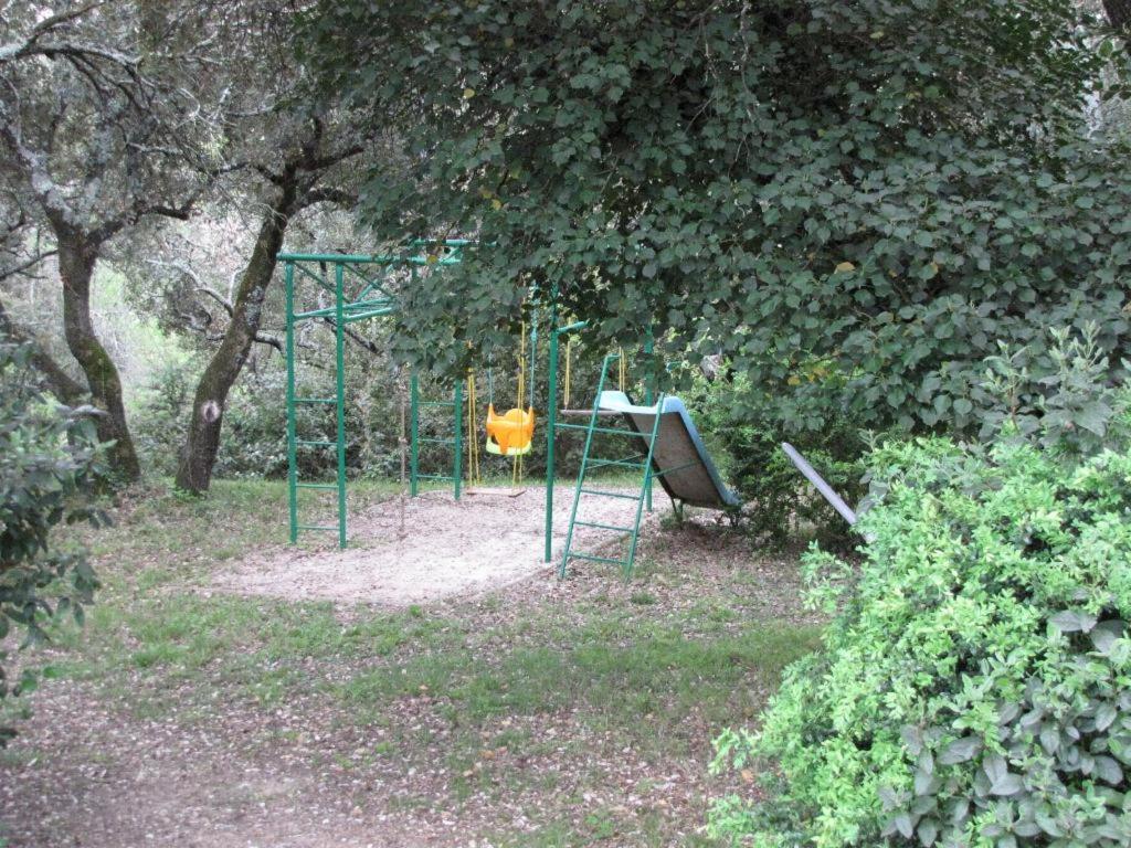 Domaine Du Bois Gite Marion Galargues Esterno foto